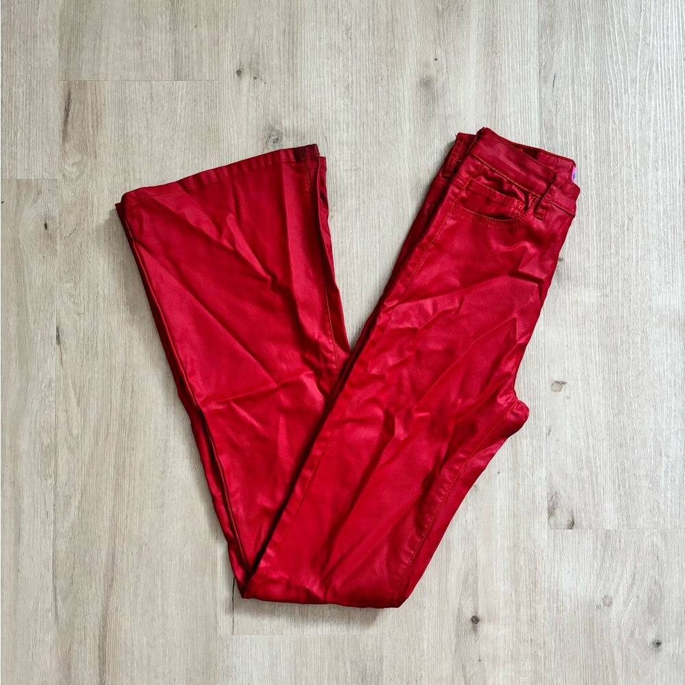 Edikted Red Flares
